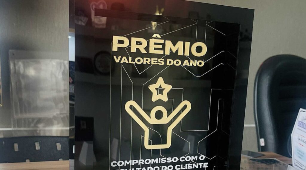 Quadro_premiar_em_acrilico